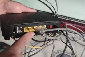 光猫的4个网口，原来是有区别的，别再弄错了，不然网速会非常慢视频封面