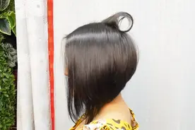 35岁长发女性想时尚，剪款前长后短波波头，立体，瘦脸，美翻了