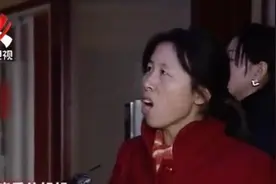 传奇：亿万富豪遭劫匪绑架，灌辣椒水虐他像狗！主谋身份不简单视频封面