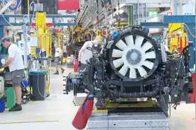 斯堪尼亚大货车的生产车间，看看是如何组装的视频封面