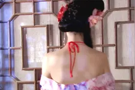 以前的反派造型好绝，小白兔时期清纯可人，露出真面目后气场全开视频封面