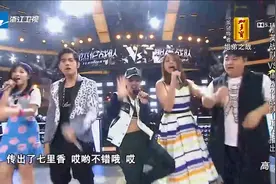 好声音：周杰伦携手战队四强演唱《你的微笑》+《出卖》