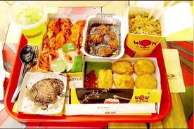 神奇印度的中餐长啥样？量少价高吃不饱，三哥亲自拿筷子体验！视频封面