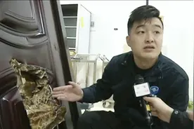 门内填充竟是“纸”!防盗门抽检四分之一不合格 虚标严重以次充好视频封面