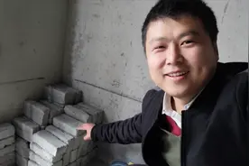 新房装修第3天砸墙，朋友介绍的师傅，活干的很漂亮很有心视频封面