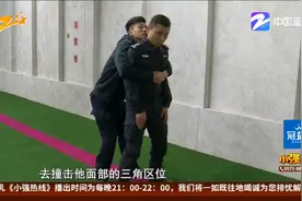 胆大妄为！  猥琐男当街对女子袭胸  被拘13天视频封面