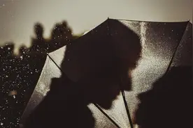 借250万抵押房产只是冰山一角？乖女儿如何谈了场倾家荡产的恋爱视频封面