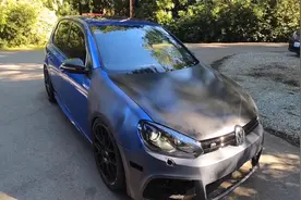 6万块的蓝针高尔夫事故车，看似受损严重，实则只是皮外伤视频封面