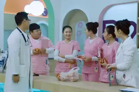 儿科医生：李虎小雅要结婚啦，跨越年龄的差距，有情人终成眷属