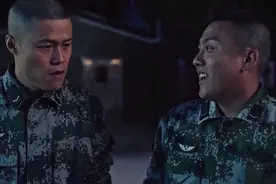 新兵蛋子给战友洗衣服，刚洗完部队集合害苦了战友们，逗比神剧情视频封面