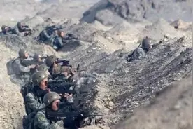 解放军单兵挖洞神器，几分钟挖好一个掩体！大大提高士兵生存率视频封面