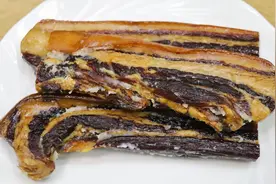 青椒炒炒腊肉这样做才好吃，腊肉鲜香不油腻，青椒脆嫩，做法简单