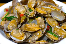 炒花蛤到底要不要焯水？原来海边人是这样做的，鲜嫩好吃干净无沙