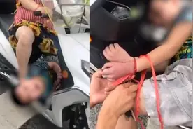 愤怒！四川一男童遭亲妈捆绑，双手青紫被横放电动车前！