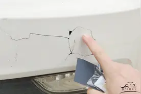 这么大一块儿碰痕，用网购补漆神器，擦一擦果然有效果视频封面