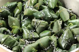 这样的粽子才好吃，大厨教你一招，咸肉粽香而不腻，软糯不夹生