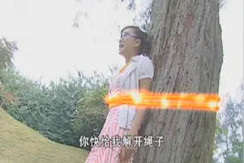 动漫巴啦啦小魔仙：魔仙王子游乐和魔仙小蓝斗嘴，竟把小蓝绑起来