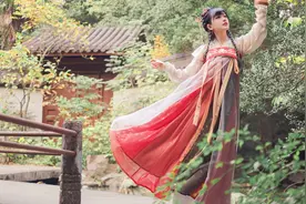 传说中质量最好的汉服店/重回汉唐汉服开箱视频封面