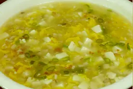春天豆腐羹我只服这种做法，汤汁浓稠鲜滑又营养，满满一盆不够喝
