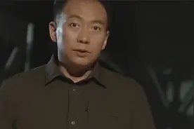 长征：赤水河边，毛主席毫不犹豫地下令：丢掉山炮快速前进视频封面