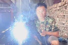 新手学电焊怎么好焊接，老师傅现场教你焊接，学会就能拿高工资