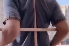 网红商品“十字棍”能改善弯腰驼背？专家这样说