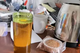 喝过一杯卡宾达树皮水，效果感觉不明显呀，难道是水放多了？