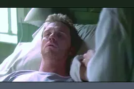 植物人昏迷8年醒来，碰到护士的手就能感应未来视频封面