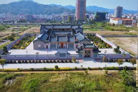 广东黄氏老板的亿万豪宅，金碧辉煌雕梁画栋，实力不简单视频封面