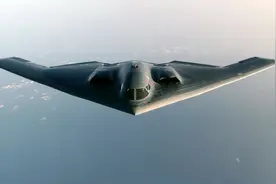 B2没有垂直尾翼，为什么也能飞行？视频封面