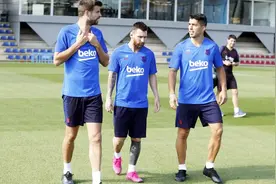 巴萨备战欧冠对阵国米！梅西恢复训练！球迷期待梅球王出战……视频封面