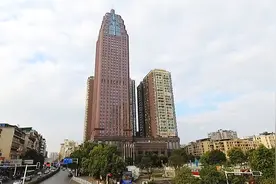 世贸华庭是遵义的最高楼，但周边建筑太老需要改造一下视频封面