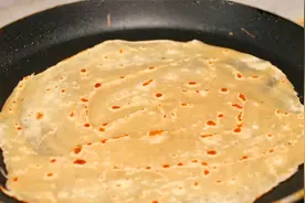 2根香蕉，1个鸡蛋，教你做美味的“香蕉煎饼”，早餐吃健康又营养