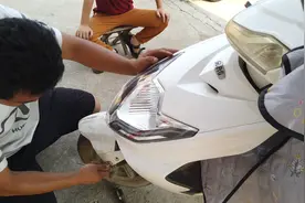 电动车塑料外壳可别小瞧，整车外壳高达800元，安全行车避免磕碰视频封面