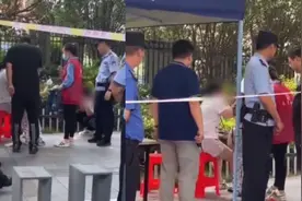 辟谣！男生中考忘涂答题卡妈妈崩溃大哭，发布者已删除视频澄清视频封面