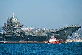 从改建到自建！90秒带你回顾中国航母发展史视频封面