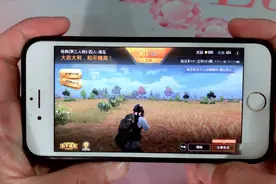 都2020年了，iphone6还能用吗，测评升级ios12.4.5后吃鸡首秀视频封面