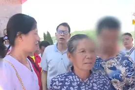 寻情记：寻亲30年终团圆，女儿人群中一眼认出母亲，抱头痛哭视频封面