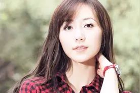 摩羯座韩雪开挂般的人生，90年代坐直升飞机外出旅游视频封面