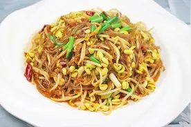 饭店的黄豆芽炒粉条为啥那么入味？技巧很简单，新手一看就会做