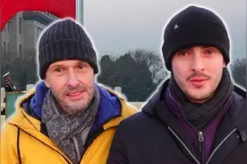 外国人参观天安门升国旗仪式，感受中国人浓浓的爱国热情！视频封面