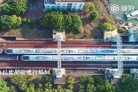 从广东到海南！火车如何过海峡？