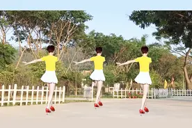 柔情广场舞《爱你那么深那么久》听醉了 简单入门16步附分解