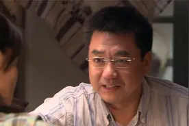 夫妻俩终于复婚，一出民政局丈夫就叹气，妻子：后悔来不及视频封面