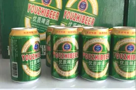 瓶装啤酒和罐装啤酒哪种更好喝？啤酒厂员工说实话，以后别再瞎喝视频封面