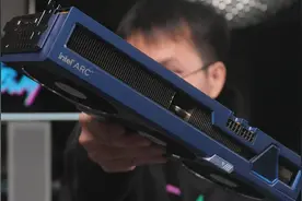 什么？Intel的A770显卡能打RTX3060了？蓝戟A770 FLUX简单测试视频封面