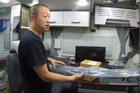 房车安装晴雨挡，对于烟民来说是必备装备，下雨天不担心漏水问题视频封面