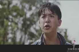 这蛇是吃了村子里面多少鸡，长这么大，快要化龙了吧！