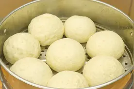 蒸馒头翻了车，又大又暄就是不光，上面全是麻点，懂的指点一下