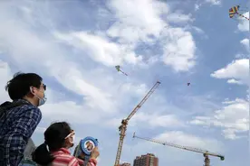 生态环境部谈臭氧污染：不用谈“氧”色变视频封面
